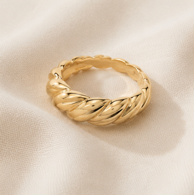 Croissant Dome Ring