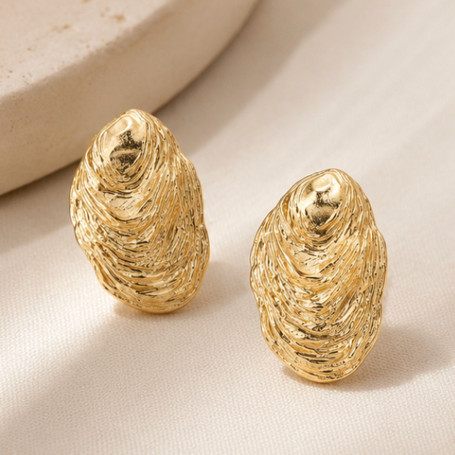 Cala Shell Studs
